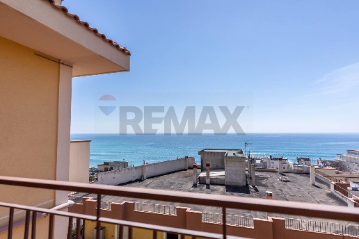 appartamento in vendita a Giardini-Naxos