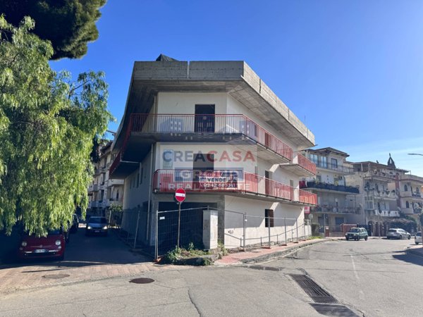 appartamento in vendita a Giardini-Naxos