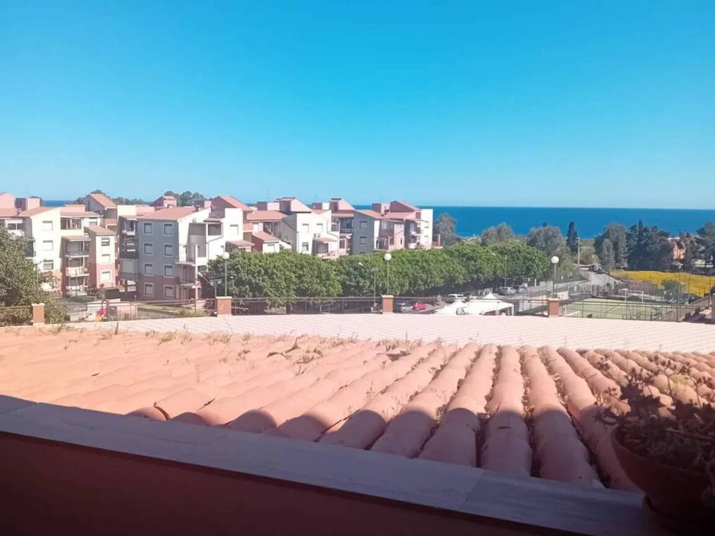 appartamento in vendita a Giardini-Naxos