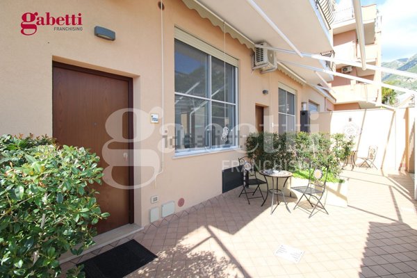 appartamento in vendita a Giardini-Naxos