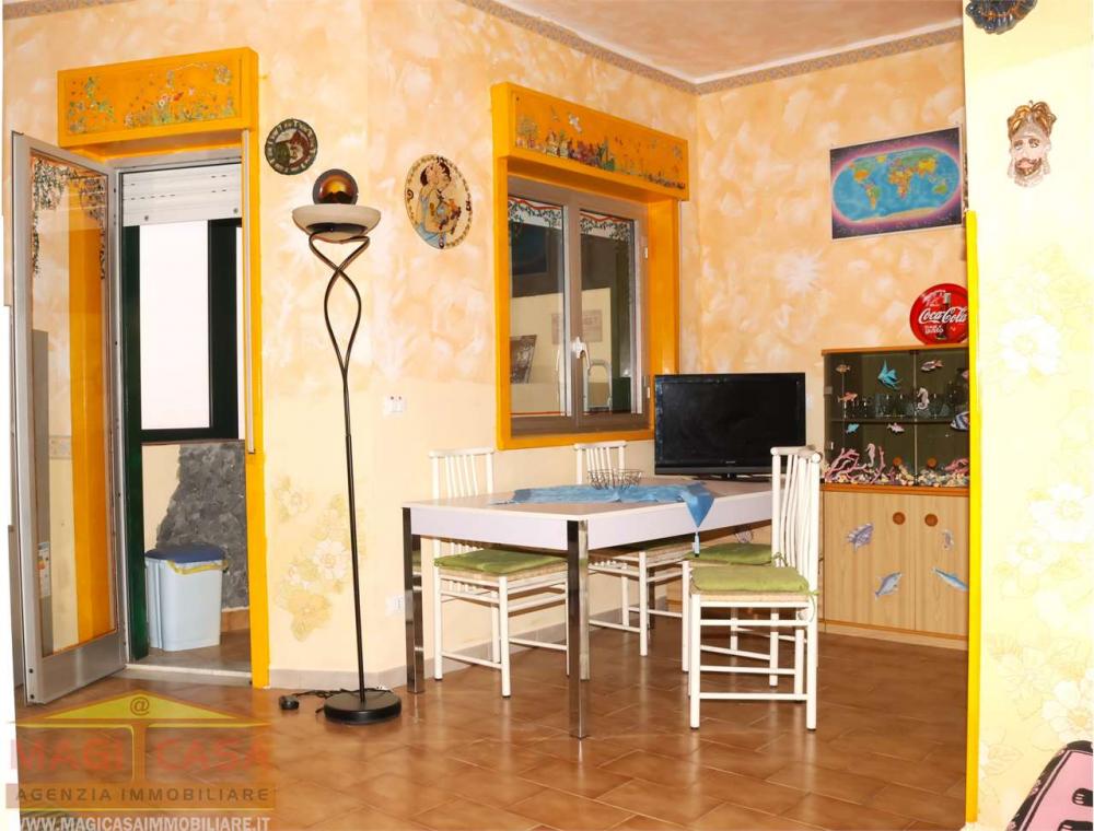 appartamento in vendita a Giardini-Naxos