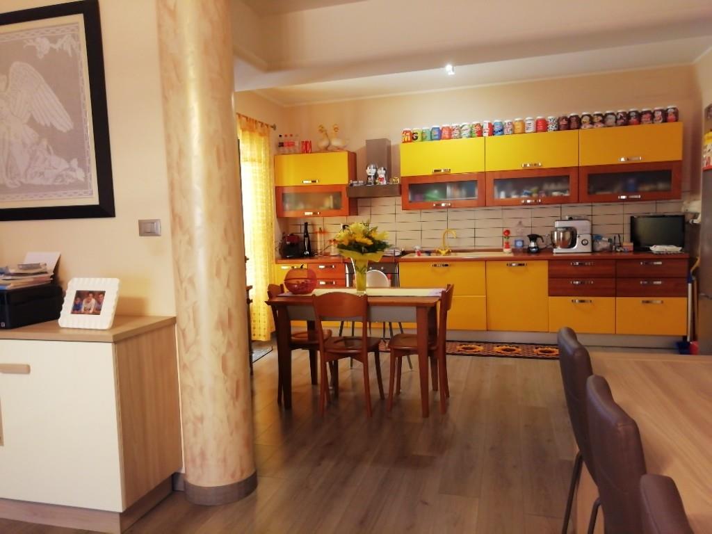 appartamento in vendita a Giardini-Naxos