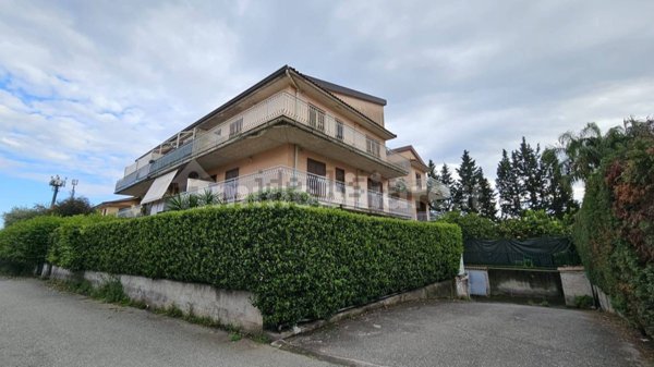 appartamento in vendita a Giardini-Naxos