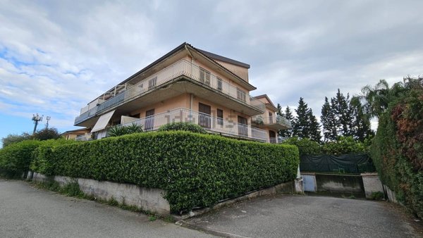 appartamento in vendita a Giardini-Naxos