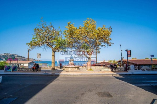appartamento in vendita a Giardini-Naxos