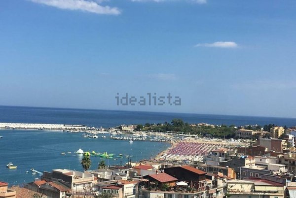 casa indipendente in vendita a Giardini-Naxos