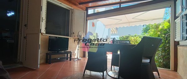 appartamento in vendita a Giardini-Naxos