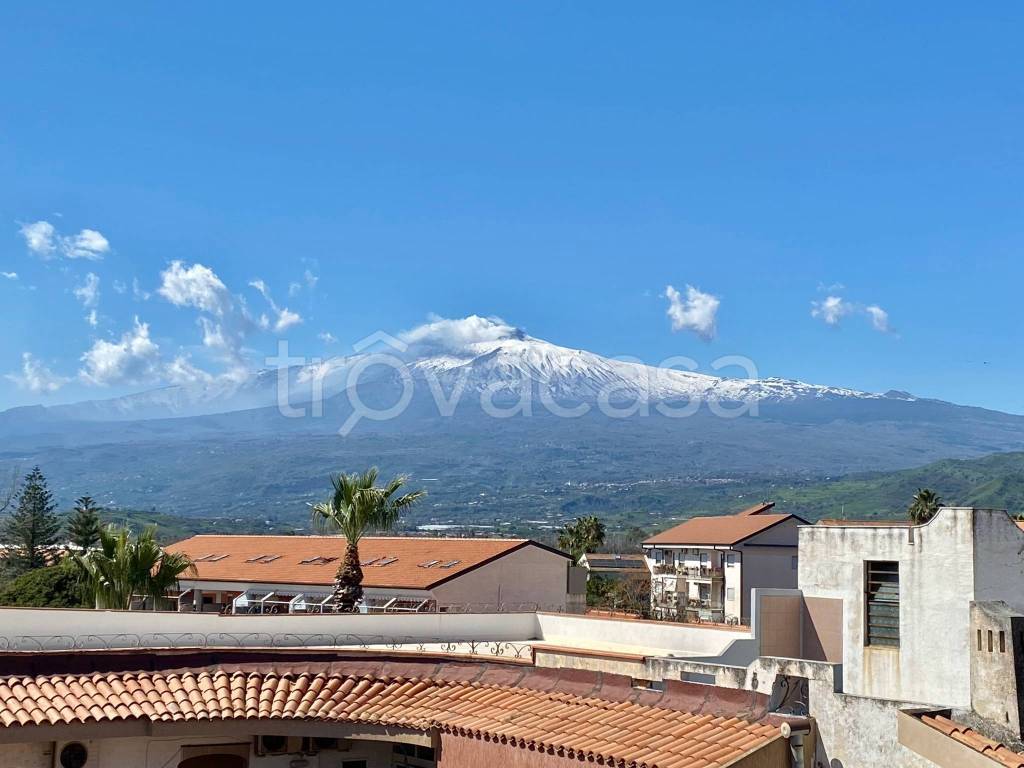 appartamento in vendita a Giardini-Naxos