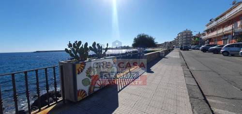 casa indipendente in vendita a Giardini-Naxos