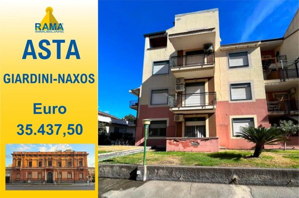 appartamento in vendita a Giardini-Naxos