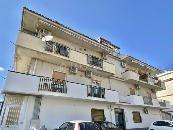 appartamento in vendita a Giardini-Naxos