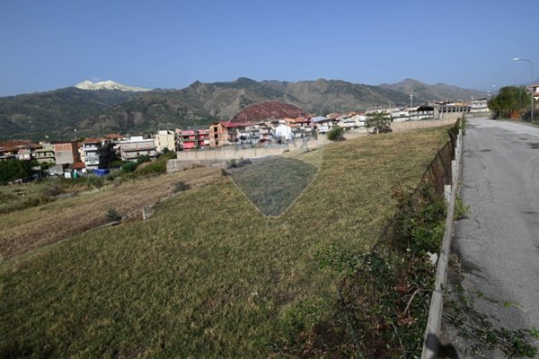 terreno edificabile in vendita a Giardini-Naxos