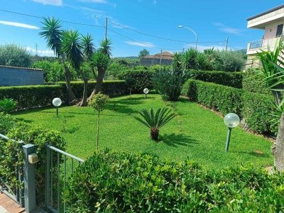 appartamento in vendita a Giardini-Naxos