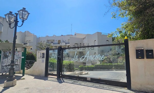 appartamento in vendita a Giardini-Naxos