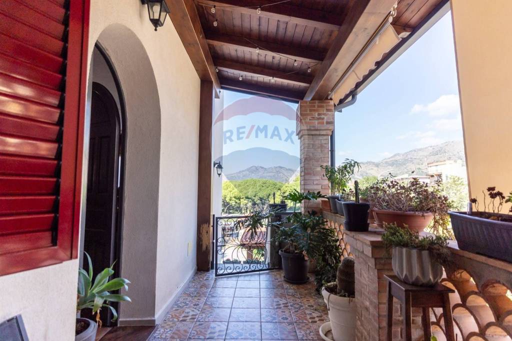 appartamento in vendita a Giardini-Naxos