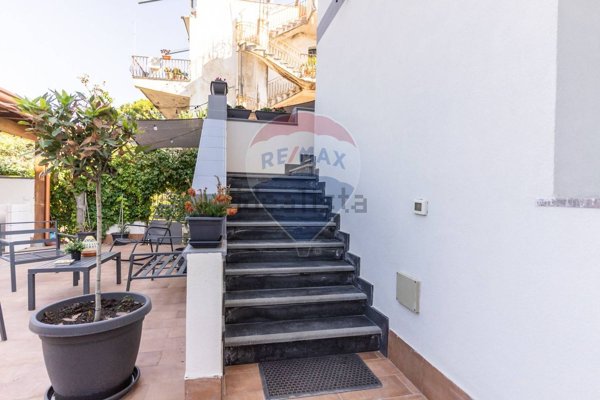 appartamento in vendita a Giardini-Naxos