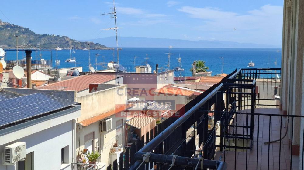 appartamento in vendita a Giardini-Naxos