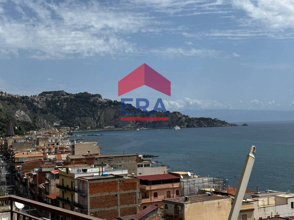 appartamento in vendita a Giardini-Naxos