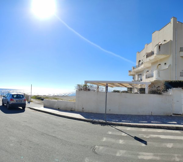 appartamento in vendita a Giardini-Naxos