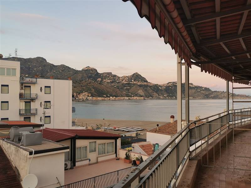 appartamento in vendita a Giardini-Naxos