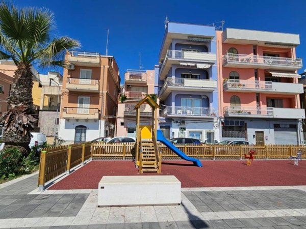 appartamento in vendita a Giardini-Naxos