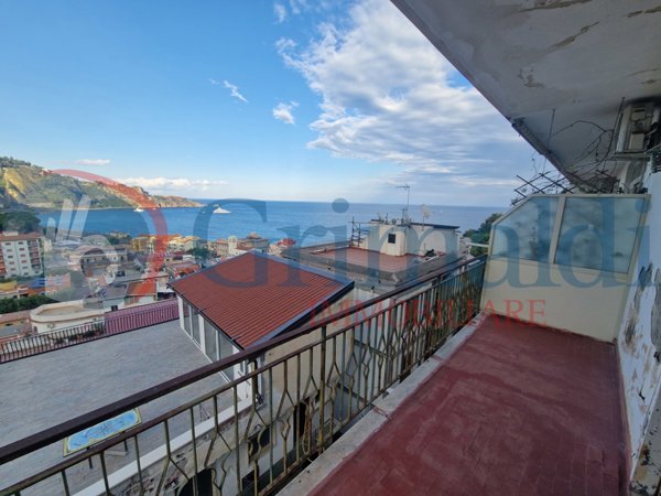 appartamento in vendita a Giardini-Naxos