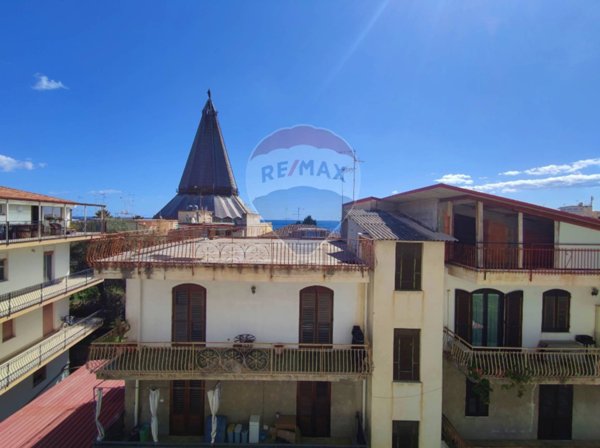 appartamento in vendita a Giardini-Naxos