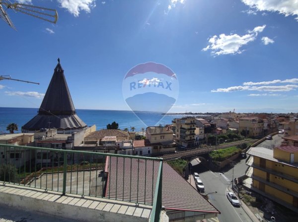 appartamento in vendita a Giardini-Naxos