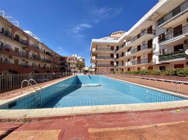appartamento in vendita a Giardini-Naxos