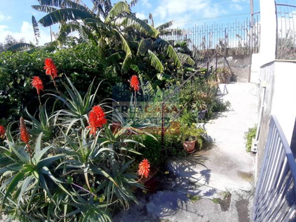 casa indipendente in vendita a Giardini-Naxos