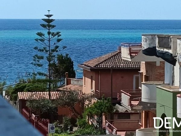 appartamento in vendita a Giardini-Naxos