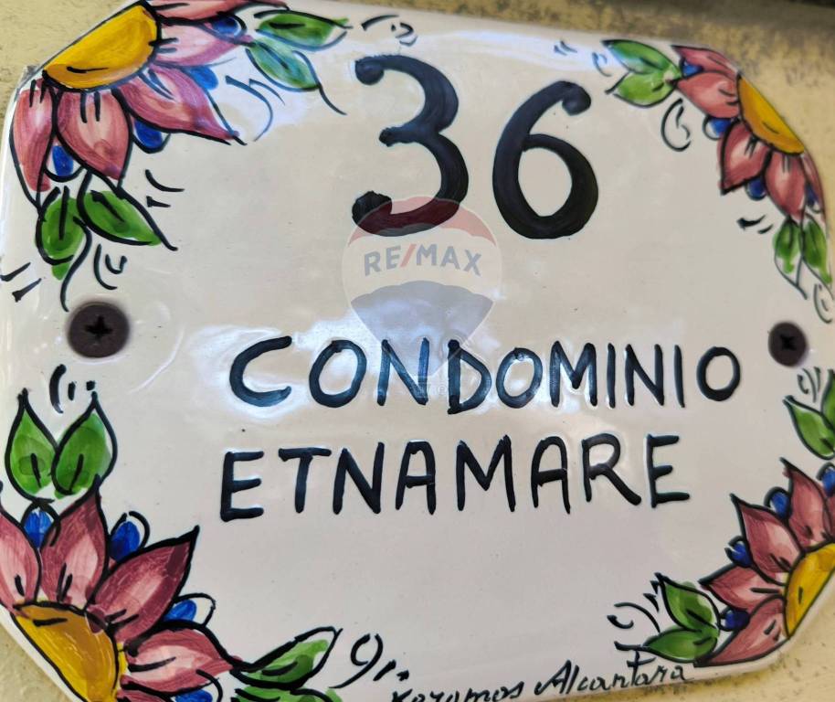 appartamento in vendita a Giardini-Naxos