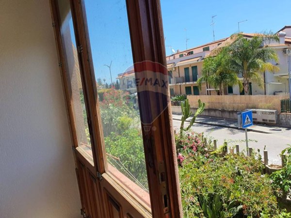 casa indipendente in vendita a Giardini-Naxos