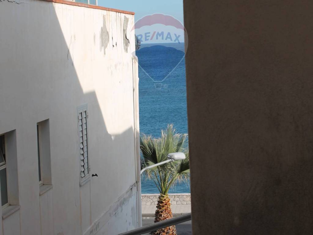 appartamento in vendita a Giardini-Naxos