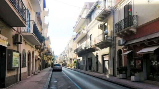 appartamento in vendita a Giardini-Naxos