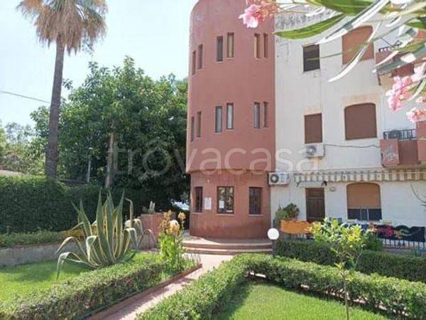 appartamento in vendita a Giardini-Naxos