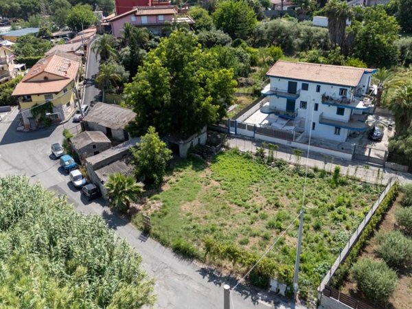 casa indipendente in vendita a Giardini-Naxos