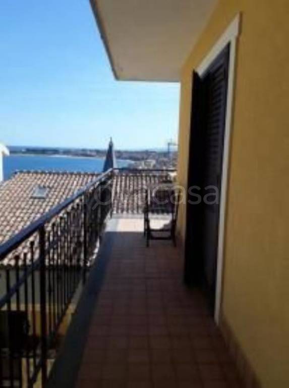 appartamento in vendita a Giardini-Naxos
