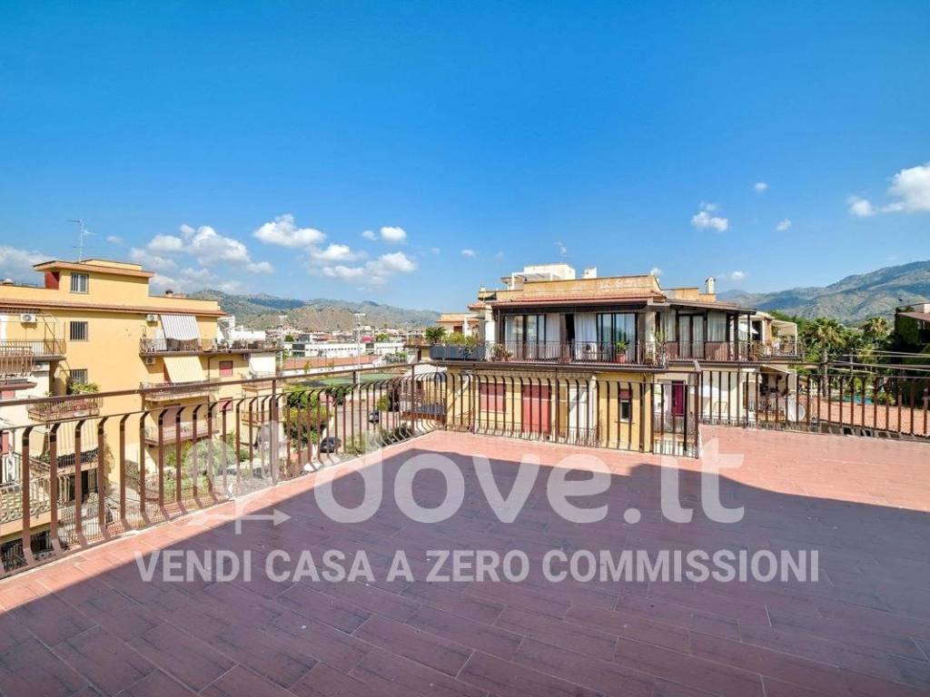 appartamento in vendita a Giardini-Naxos
