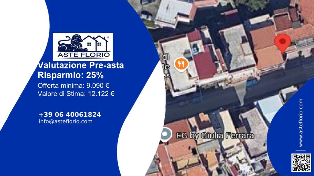 locale commerciale in vendita a Giardini-Naxos