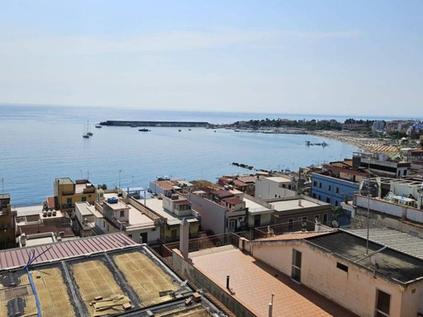 appartamento in vendita a Giardini-Naxos