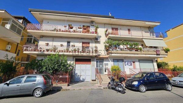 appartamento in vendita a Giardini-Naxos