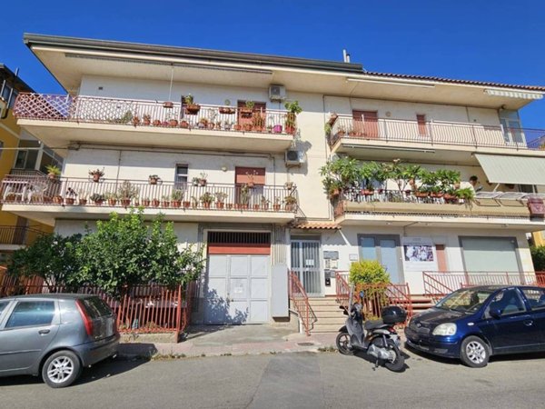 appartamento in vendita a Giardini-Naxos