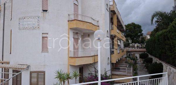 appartamento in vendita a Giardini-Naxos