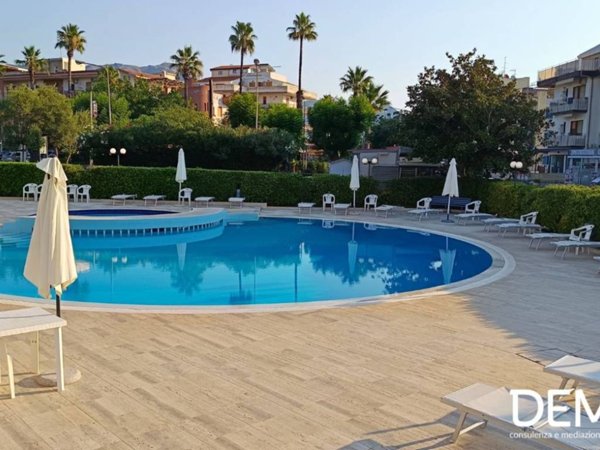 appartamento in vendita a Giardini-Naxos