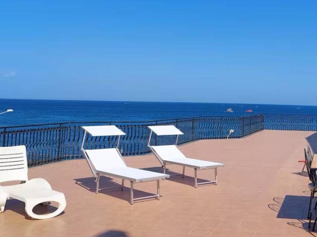 appartamento in vendita a Giardini-Naxos