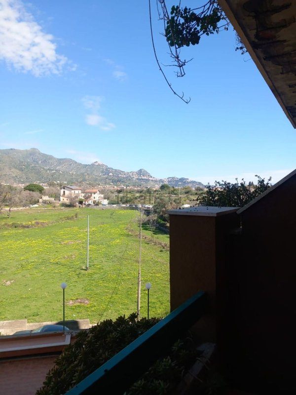 appartamento in vendita a Giardini-Naxos