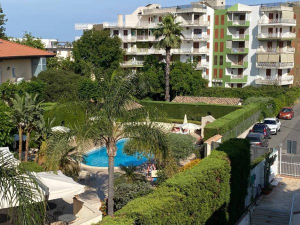 appartamento in vendita a Giardini-Naxos