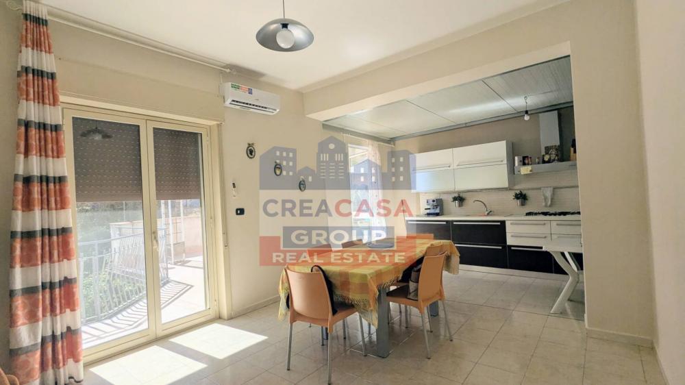 appartamento in vendita a Giardini-Naxos