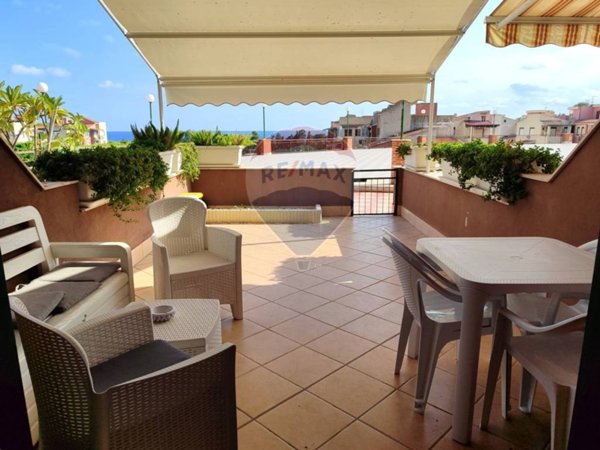 appartamento in vendita a Giardini-Naxos